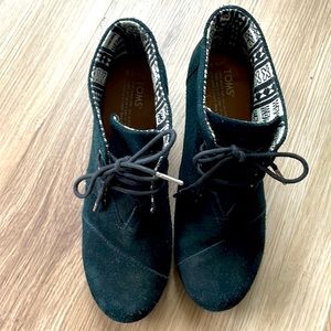 Toms Black Suede Leather Ankle Boots Wedge Heel - 9.5